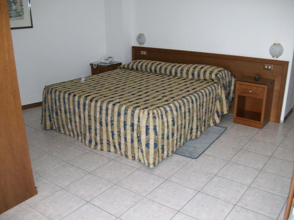 Hotel Santorotto Di Fabio Terrosi Sinalunga Pokoj fotografie